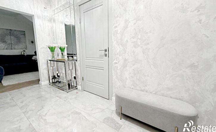4-комн квартира ул Новороссийская, 169,  д. 169