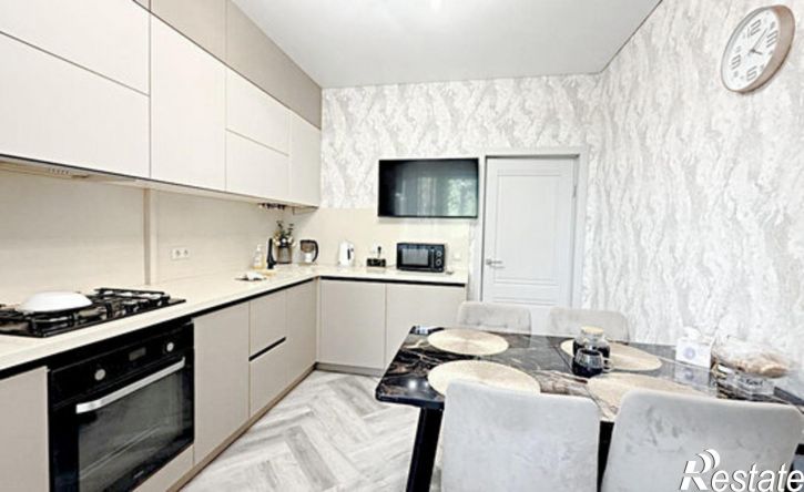 4-комн квартира ул Новороссийская, 169,  д. 169