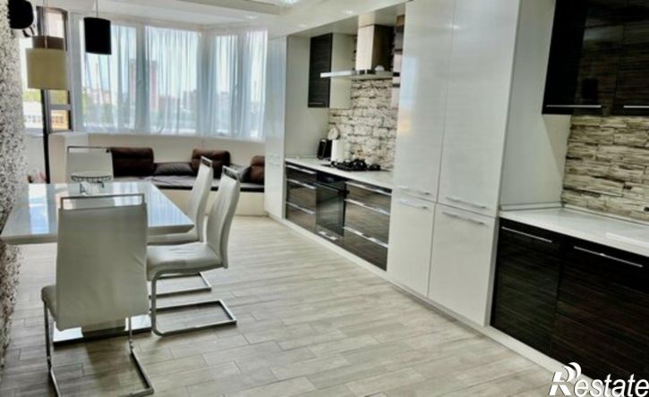 3-комн квартира ул Владимирская, 120,  д. 120
