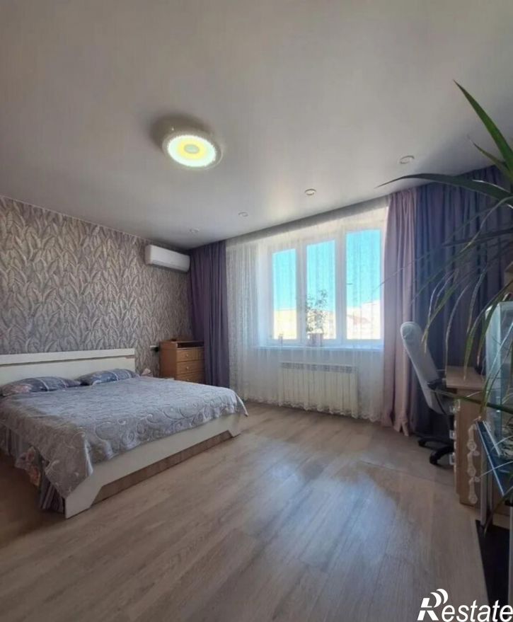 2-комн квартира улица Ленина, 180Ак7