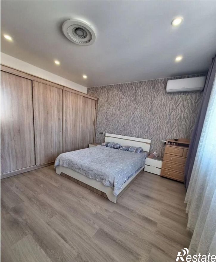 2-комн квартира улица Ленина, 180Ак7