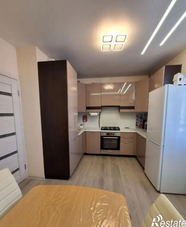 2-комн квартира улица Ленина, 180Ак7