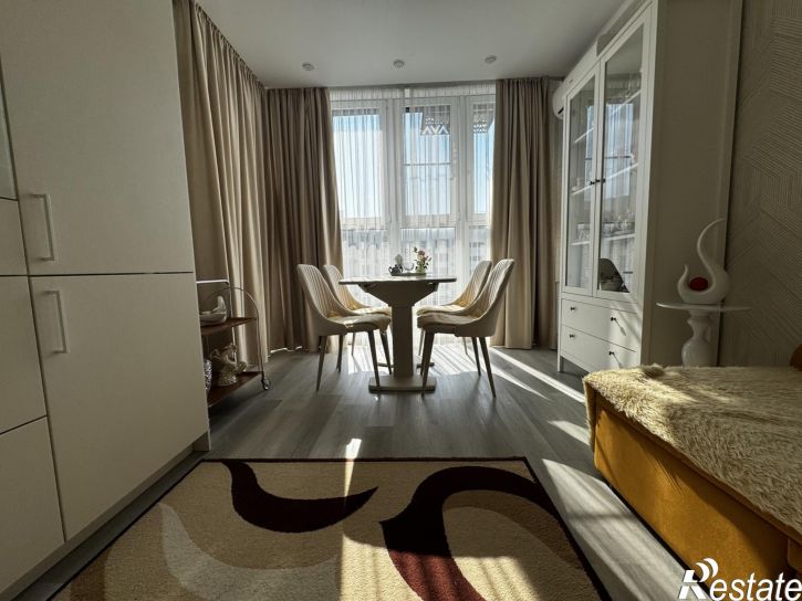 2-комн квартира улица Крылова, 13к2