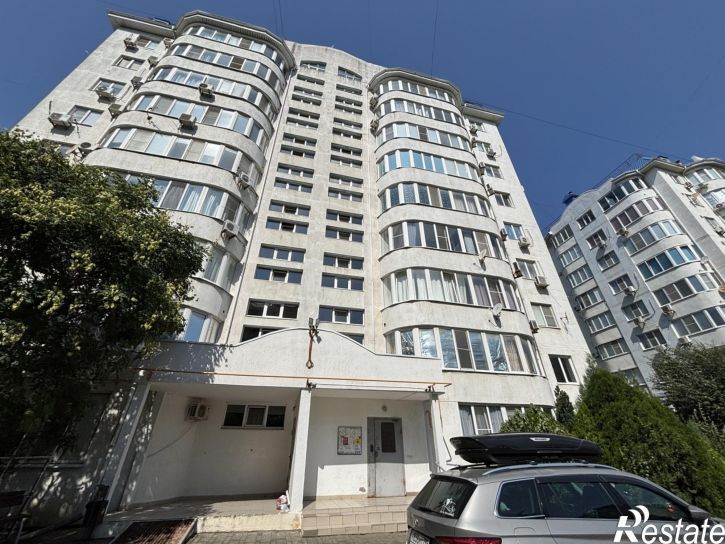 1-комн квартира улица Крылова, 17к2