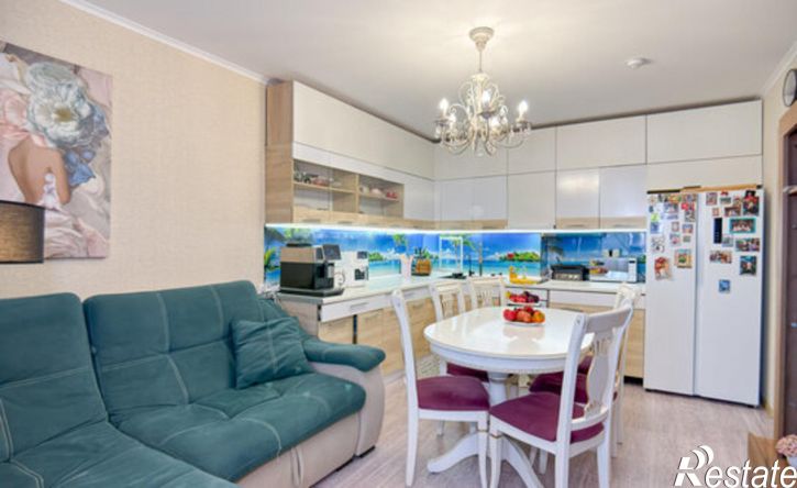 3-комн квартира ул Адмирала Пустошкина, 22 8,  д. 22 8,  к. 8