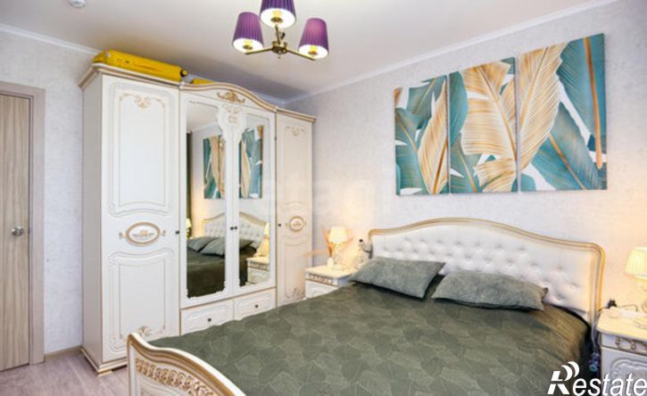 3-комн квартира ул Адмирала Пустошкина, 22 8,  д. 22 8,  к. 8