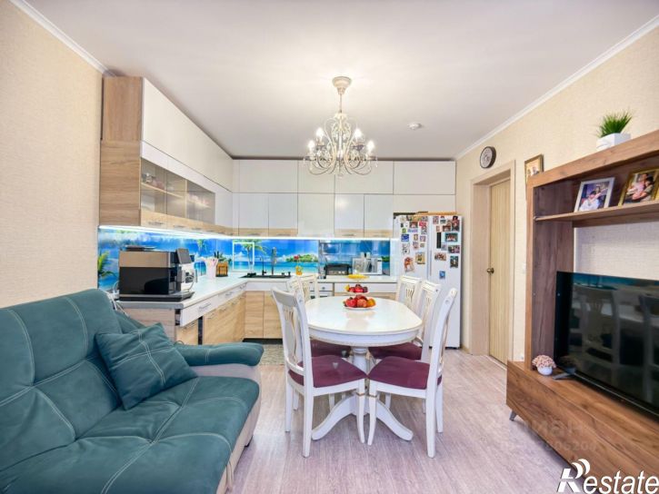 3-комн квартира ул Адмирала Пустошкина, 22 8,  д. 22 8,  к. 8