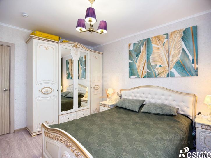 3-комн квартира ул Адмирала Пустошкина, 22 8,  д. 22 8,  к. 8