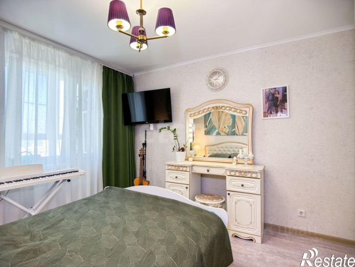 3-комн квартира ул Адмирала Пустошкина, 22 8,  д. 22 8,  к. 8