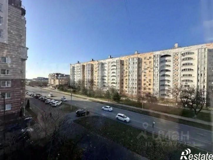 3-комн квартира ул Крылова, 17 3,  д. 17 3,  к. 3