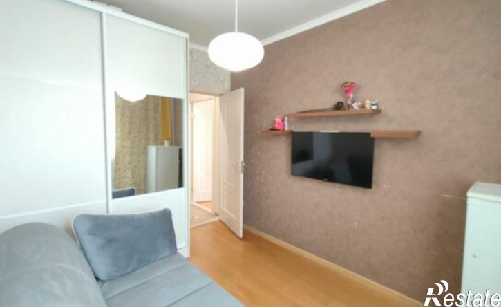 2-комн квартира 12-й микрорайон, 36А