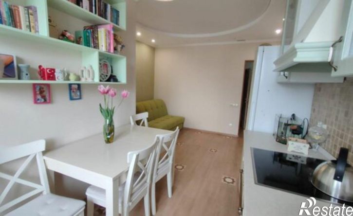 2-комн квартира 12-й микрорайон, 36А