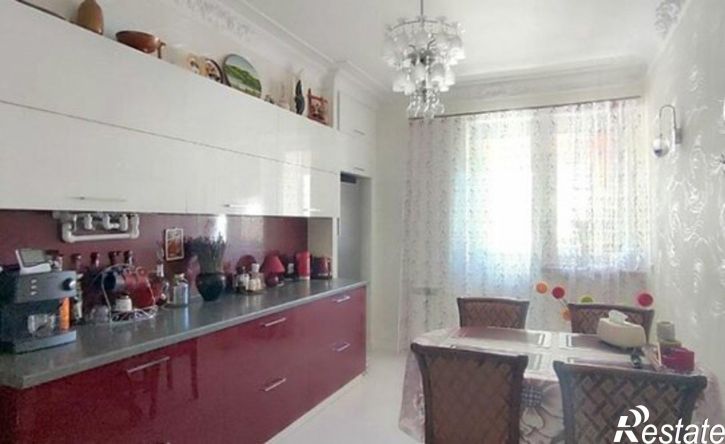 2-комн квартира ул Крылова, 17 5,  д. 17 5,  к. 5