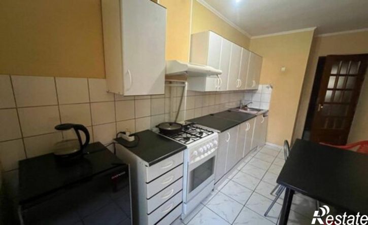 4-комн квартира ул Стахановская, 1,  д. 1