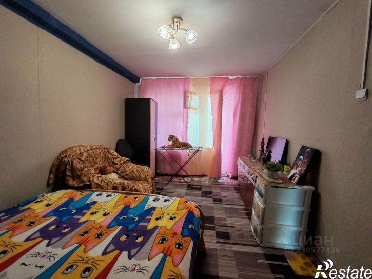 3-комн квартира 12-й микрорайон, 20