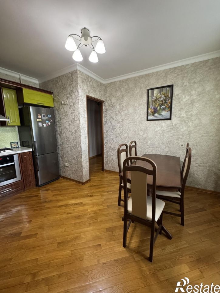3-комн квартира Спортивная улица, 37А