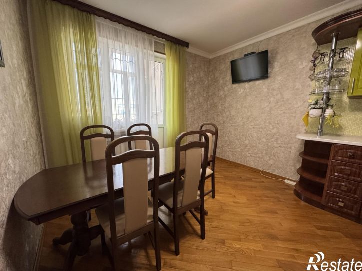 3-комн квартира Спортивная улица, 37А