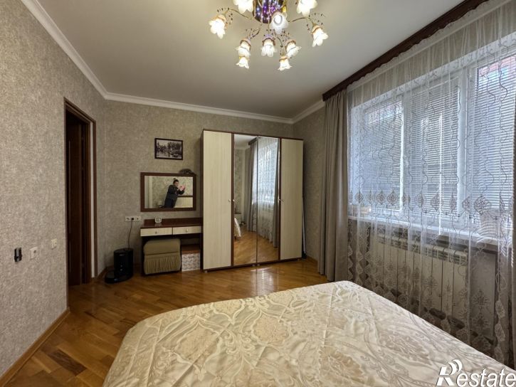 3-комн квартира Спортивная улица, 37А