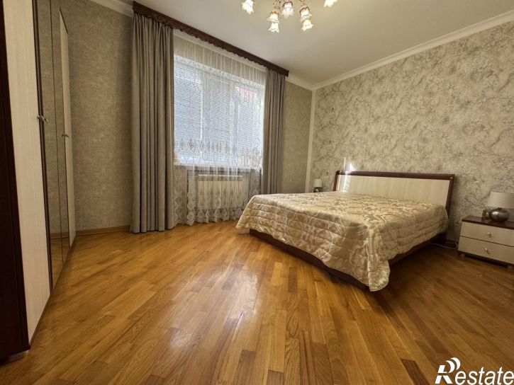 3-комн квартира Спортивная улица, 37А