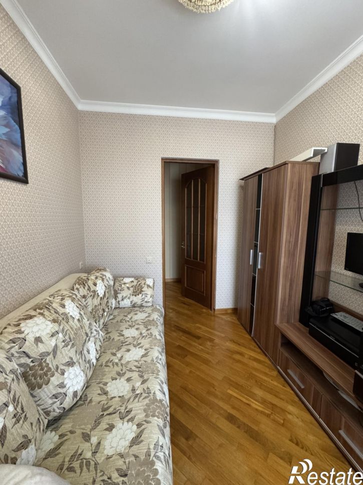 3-комн квартира Спортивная улица, 37А