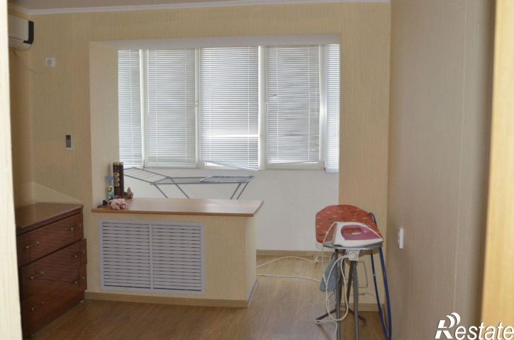 3-комн квартира улица Горького, 72