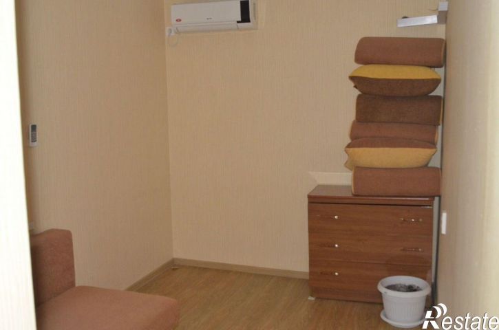 3-комн квартира улица Горького, 72