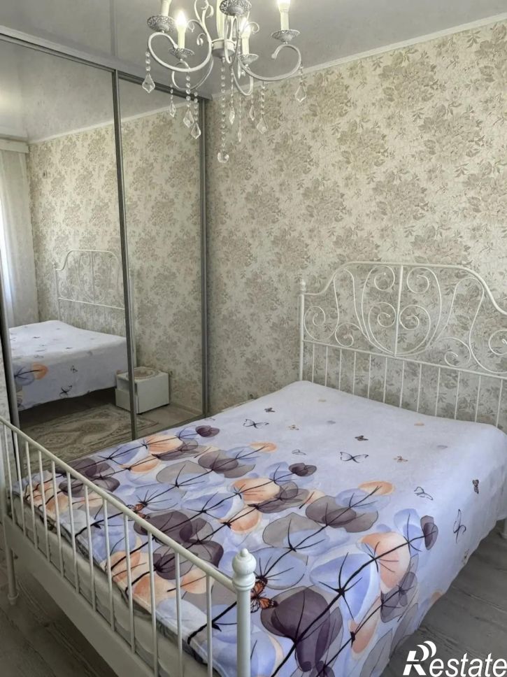 2-комн квартира улица Ленина, 180к3
