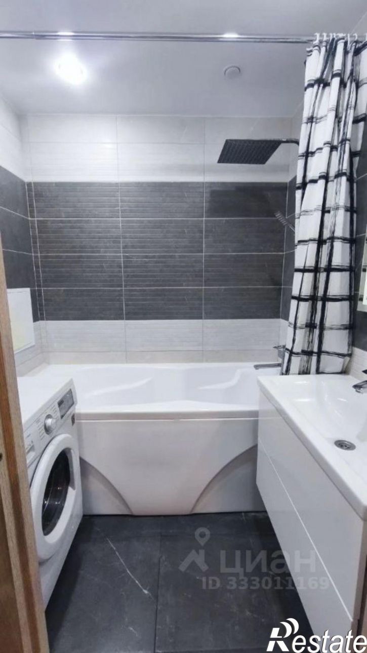 2-комн квартира ул Адмирала Пустошкина, 22 6,  д. 22 6,  к. 6