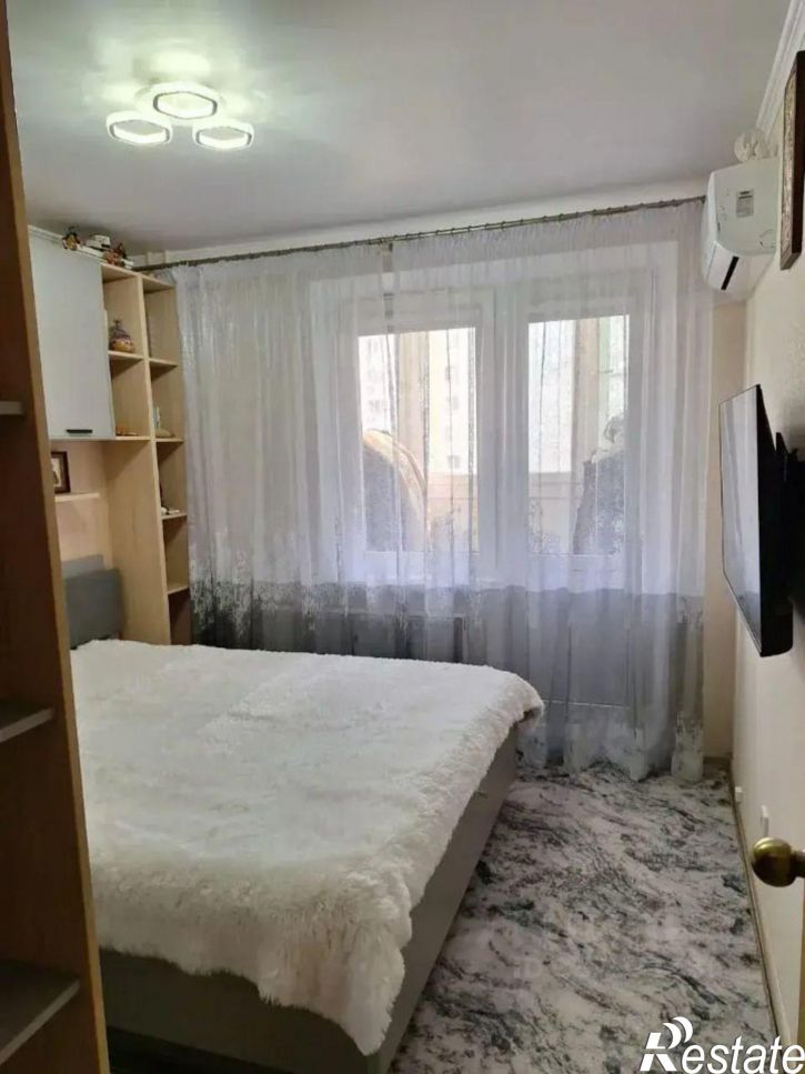3-комн квартира ул Адмирала Пустошкина, 22 11,  д. 22 11,  к. 11