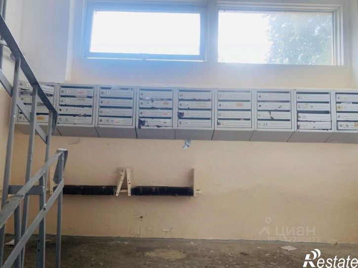 3-комн квартира ул Крылова, 12,  д. 12