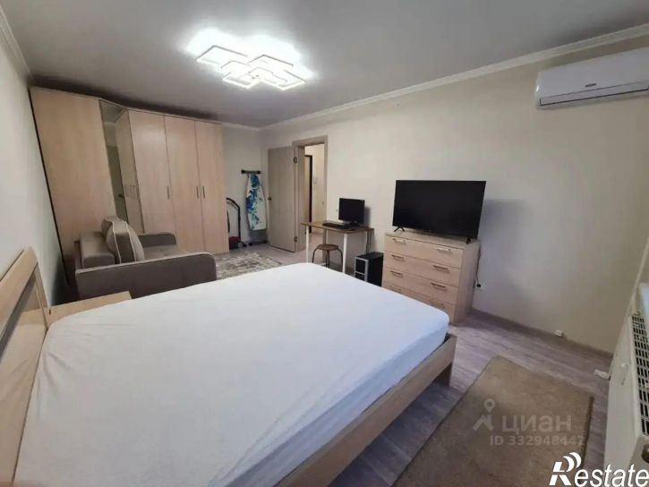 1-комн квартира ул Адмирала Пустошкина, 22 12,  д. 22 12,  к. 12