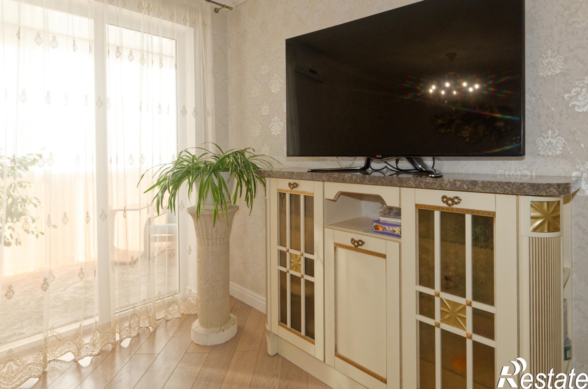 Купить квартиру за 28 999 000 рублей на улица Кирова, 84