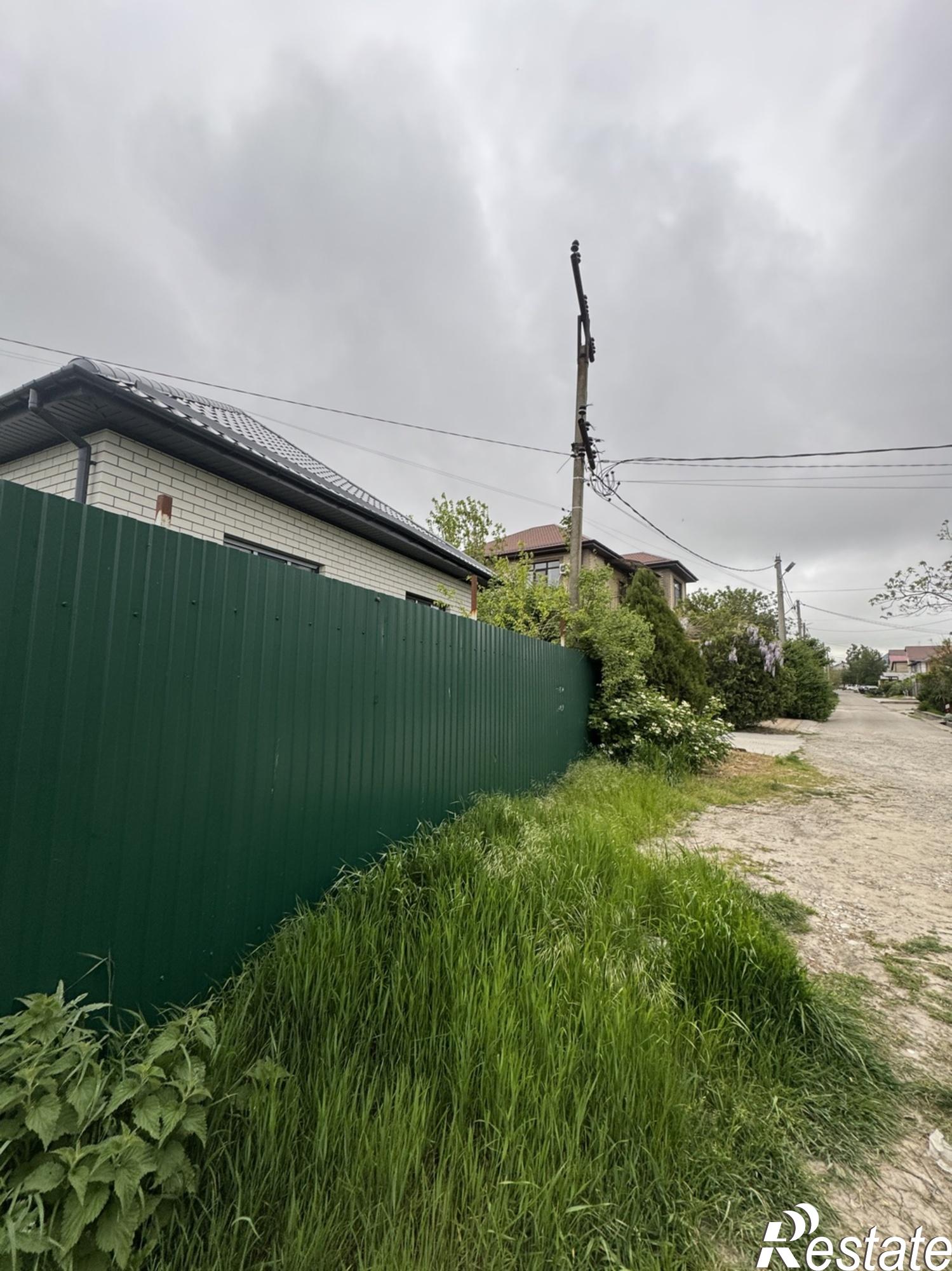 Купить дачу, дом, коттедж за 13 300 000 рублей на Дальневосточная улица