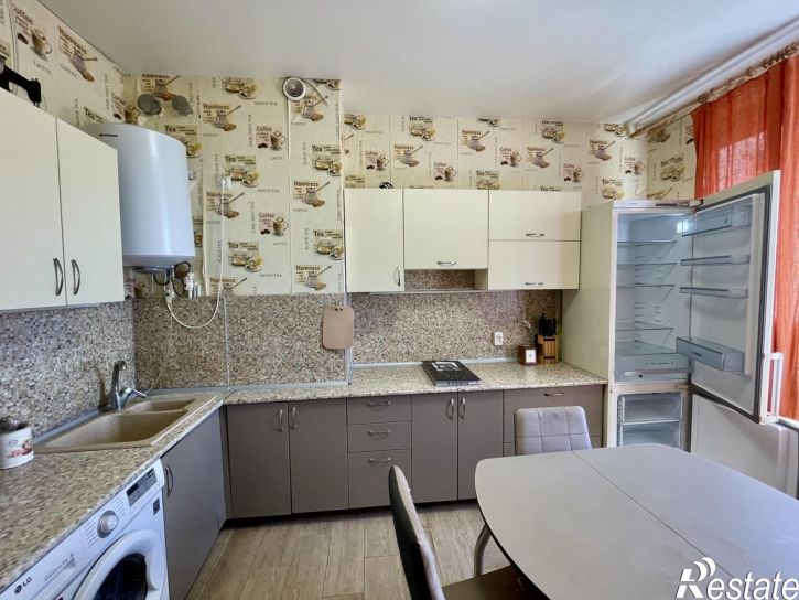2-комн квартира Солнечная улица, 54