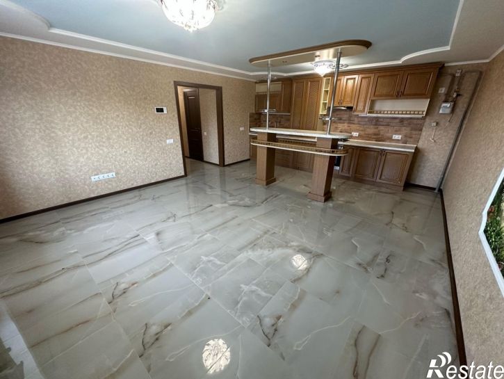 2-комн квартира Ленинградская улица, 41