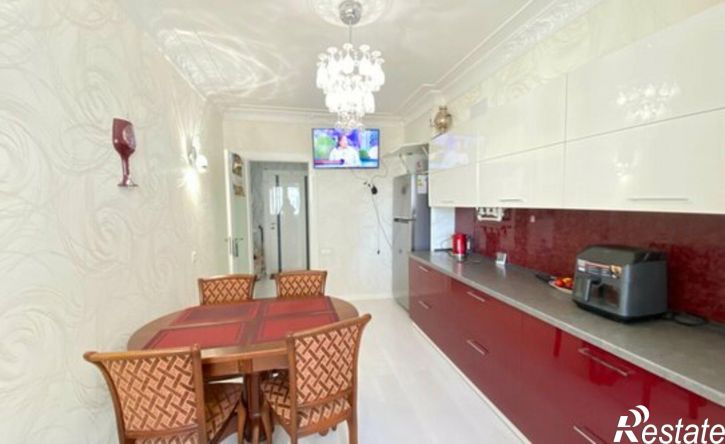 2-комн квартира ул Крылова, 17 5,  д. 17 5,  к. 5
