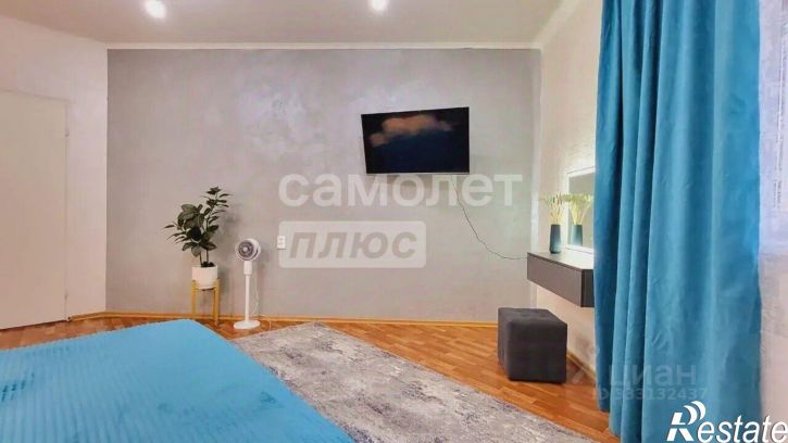 2-комн квартира ул Крылова, 23 1,  д. 23 1,  к. 1