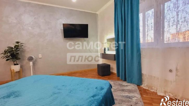 2-комн квартира ул Крылова, 23 1,  д. 23 1,  к. 1