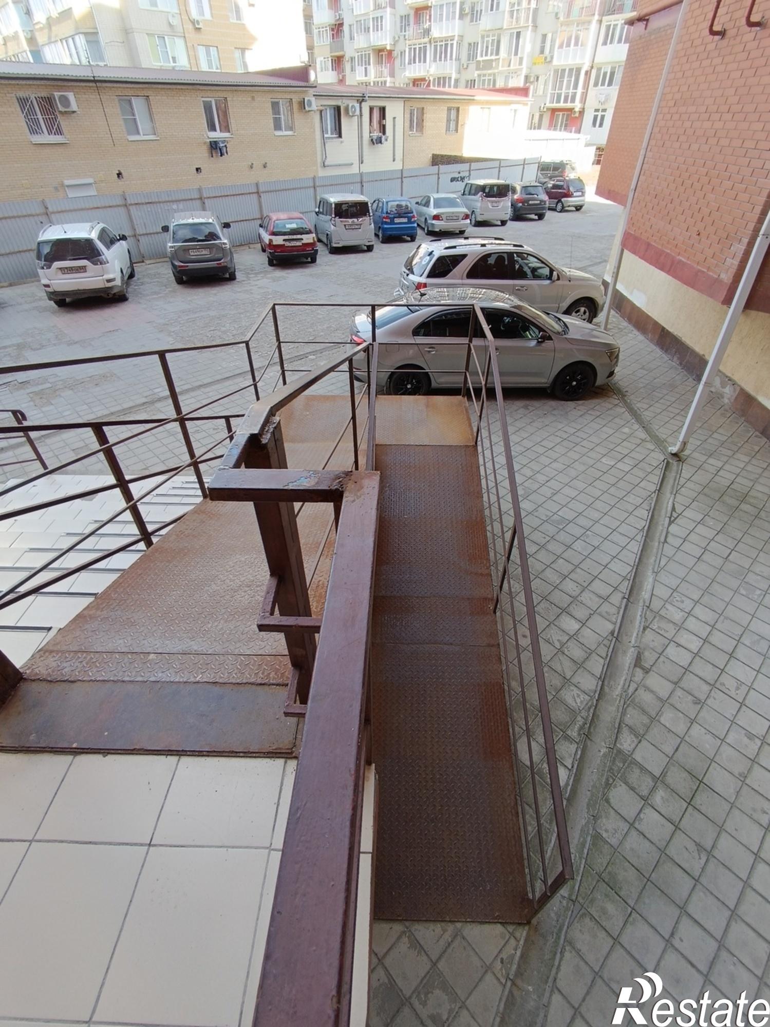 Купить квартиру за 12 500 000 рублей на улица Крылова, 113