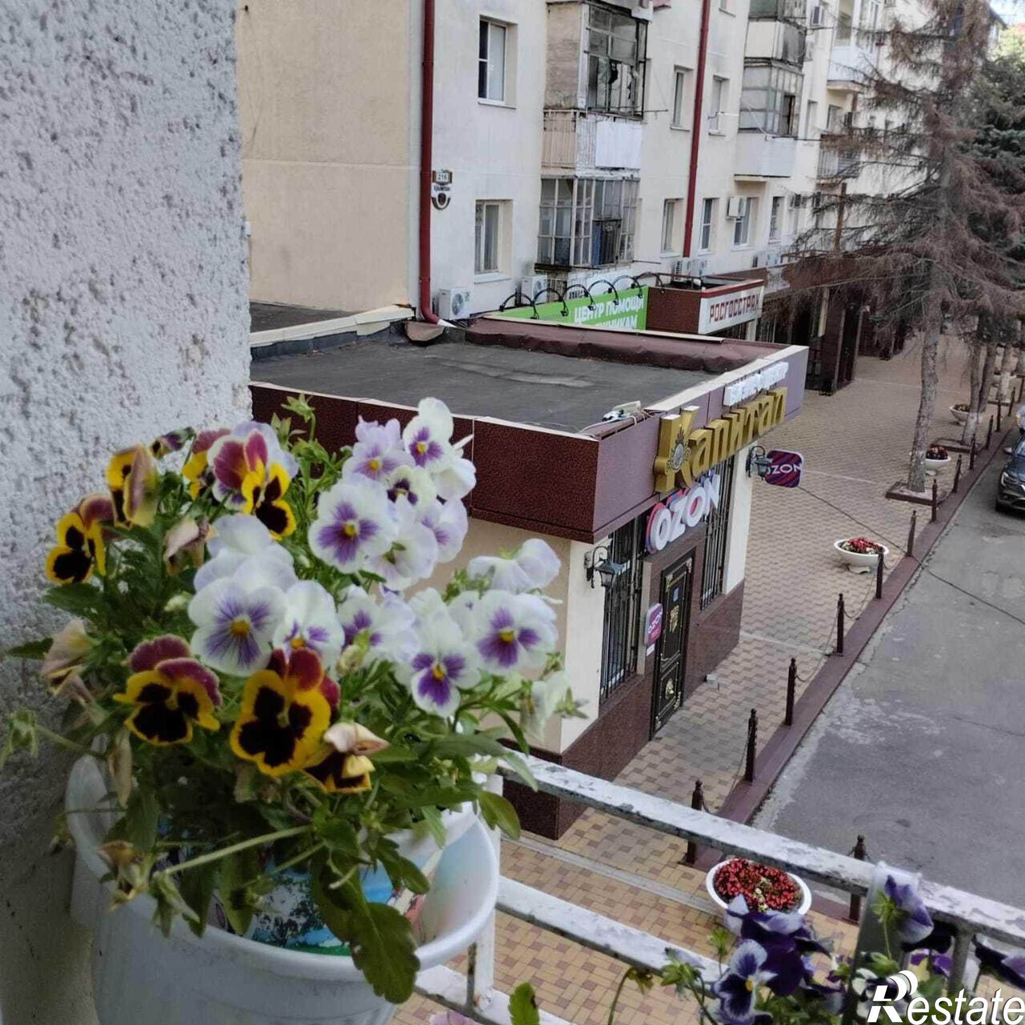 Купить студию за 3 800 000 рублей на Крымская улица, 218