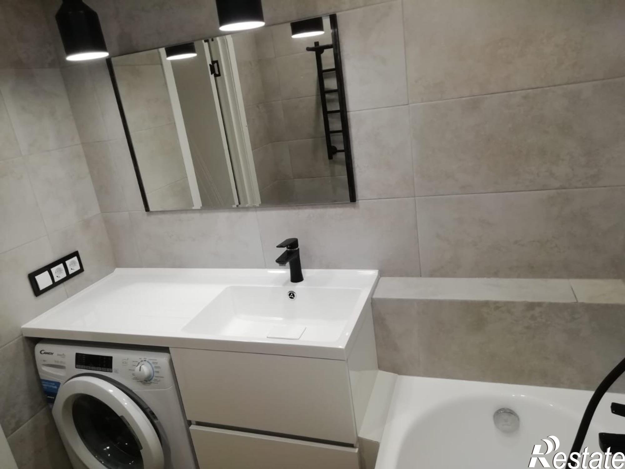 Купить квартиру за 14 300 000 рублей на улица Крылова, 13к3