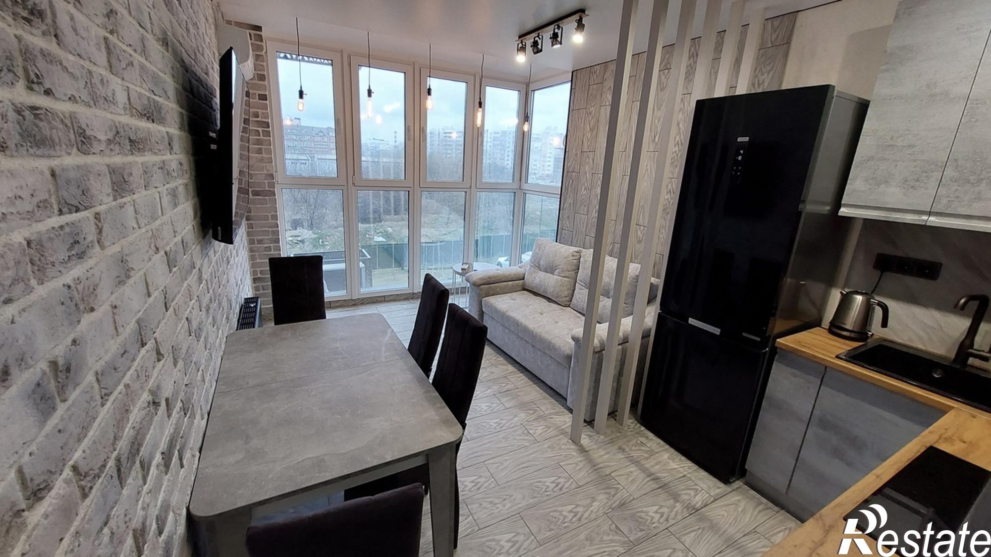 Купить квартиру за 13 590 000 рублей на улица Крылова, 13к2