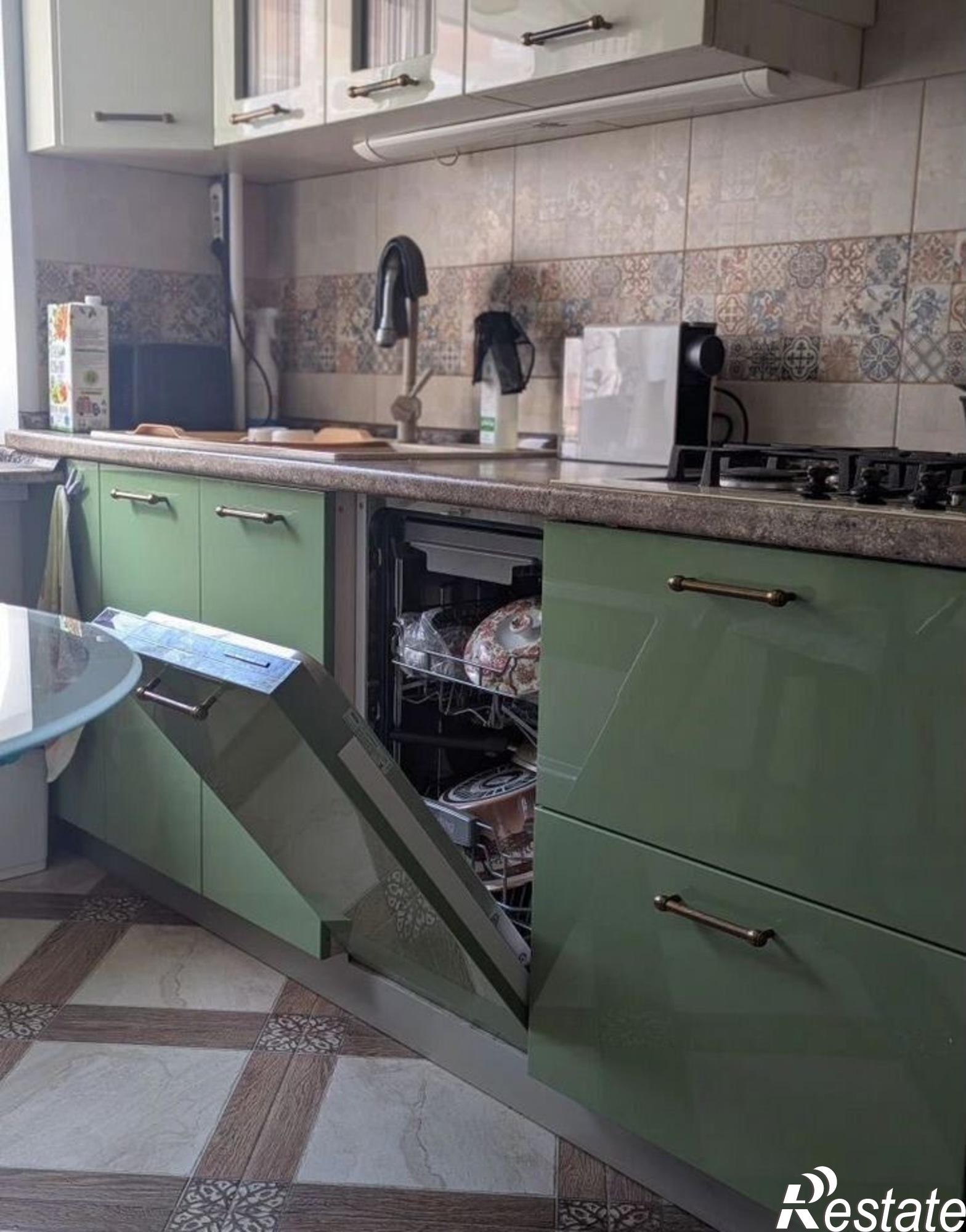 Купить квартиру за 12 150 000 рублей на бульвар Евскина, 5к1