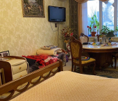 1-комн, 60кв м, этаж 2/5 улица Горького, 12