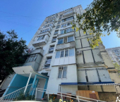 3-комн, 76кв м, этаж 1/9 улица Крылова, 18