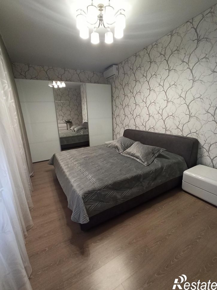4-комн квартира Пионерский проспект, 57к2