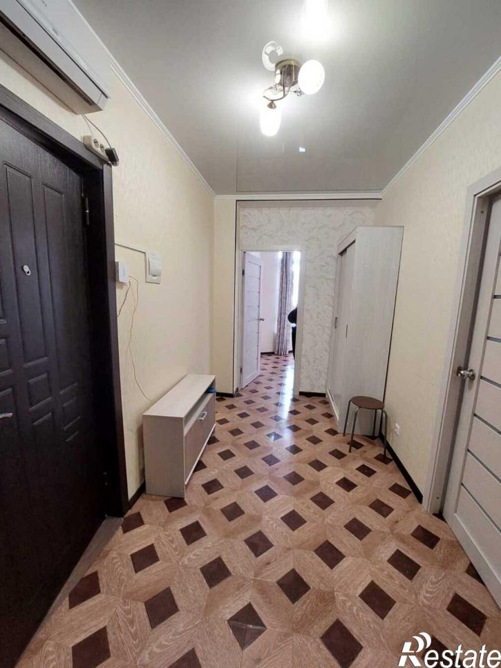 2-комн квартира улица Кирова, 1