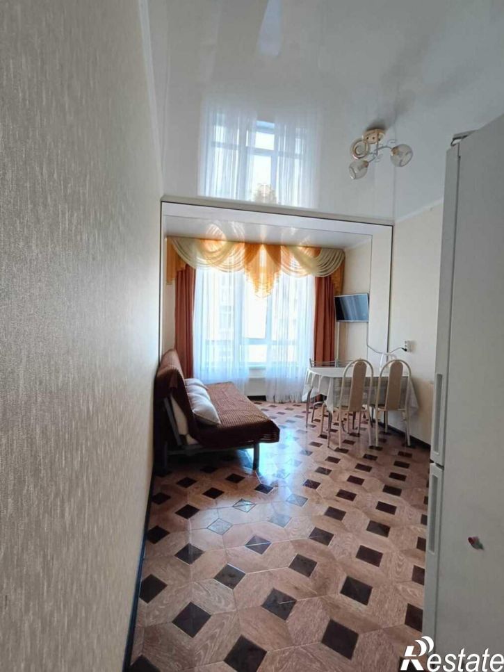 2-комн квартира улица Кирова, 1