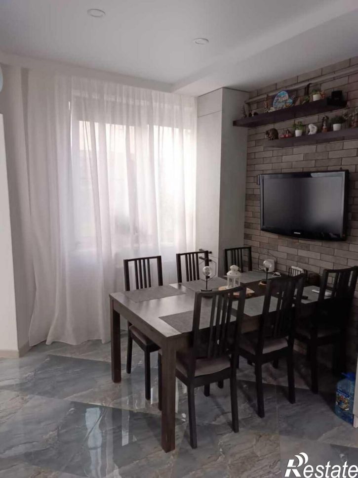 2-комн квартира улица Поликарпова, 2к10