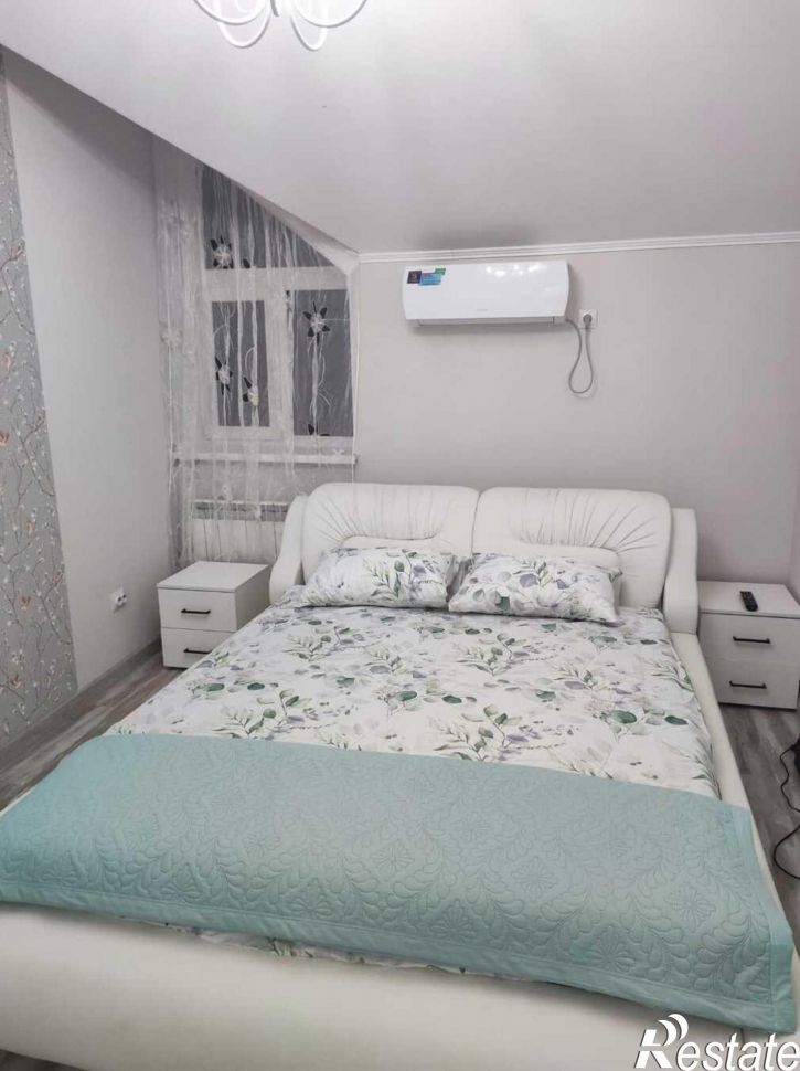 2-комн квартира Крымская улица, 34